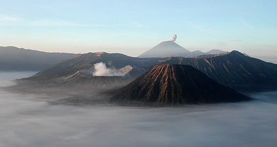 mendaki gunung semeru