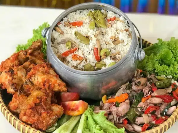 makanan khas bandung nasi liwet