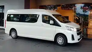 Sewa Hiace Jakarta Barat Terbaik | Termurah & Terpercaya! 1 sewa hiace jakarta barat